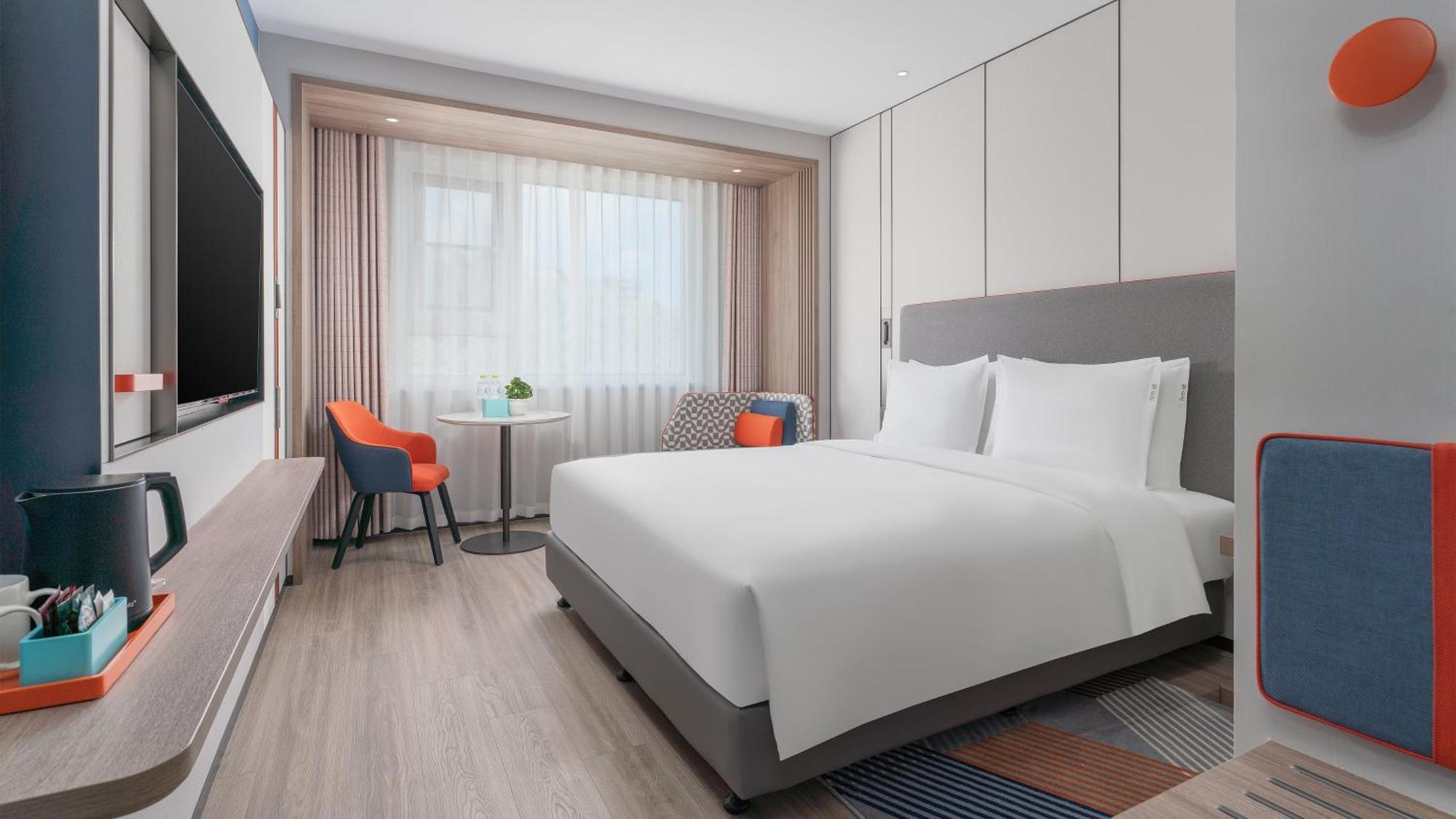 Holiday Inn Express Qingdao Shibei By Ihg Exterior photo