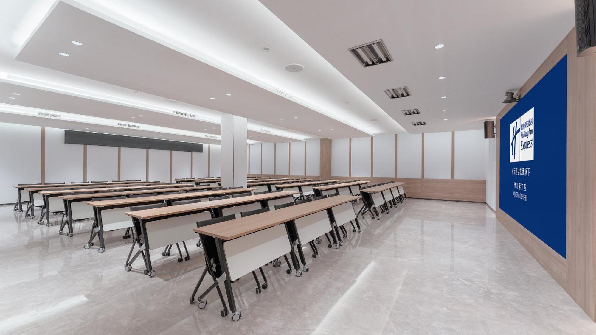 Holiday Inn Express Qingdao Shibei By Ihg Exterior photo